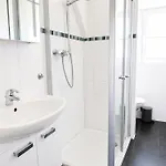 度假居 Reetdachhaus 1, Inkl 2 Parkplaetze *