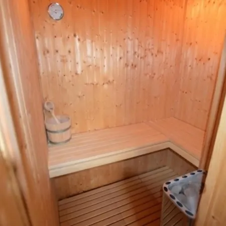 Reetdachhaus 1, Inkl 2 Parkplaetze Femern