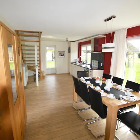 Reetdachhaus 1, Inkl 2 Parkplaetze