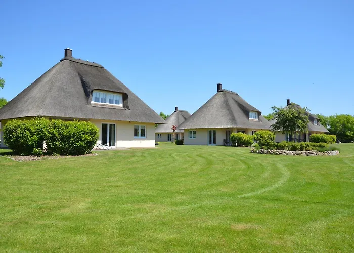 Reetdachhaus 1, Inkl 2 Parkplaetze Casa de Férias Fehmarn